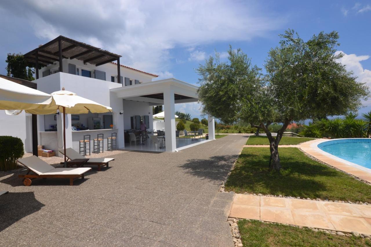Bansala Villas 보우네리아 외부 사진