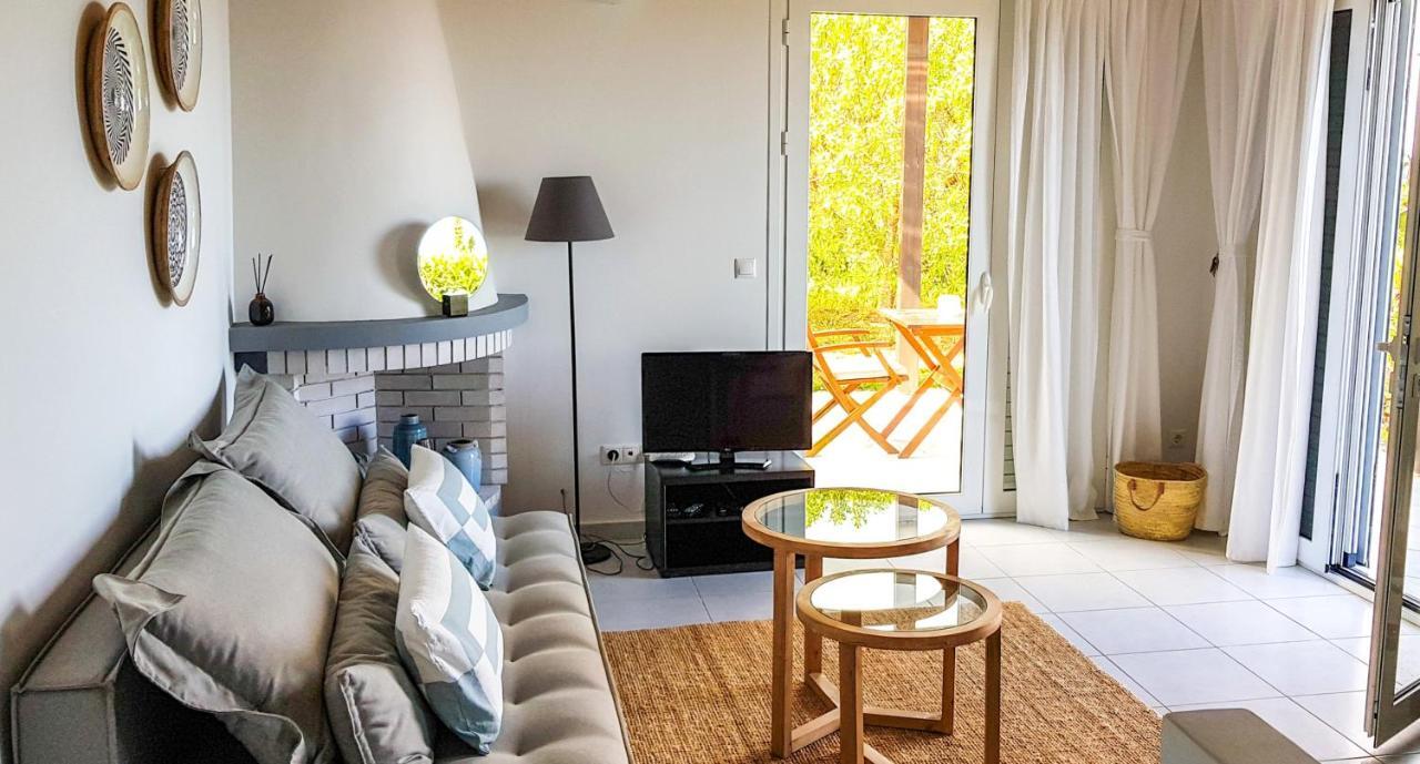 Bansala Villas 보우네리아 외부 사진